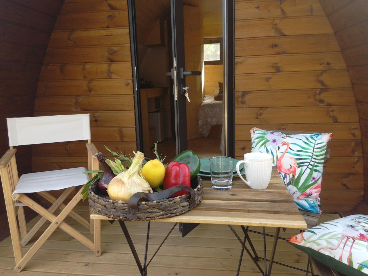 Glamping Hills Hotel Santa Comba de Rossas Екстериор снимка