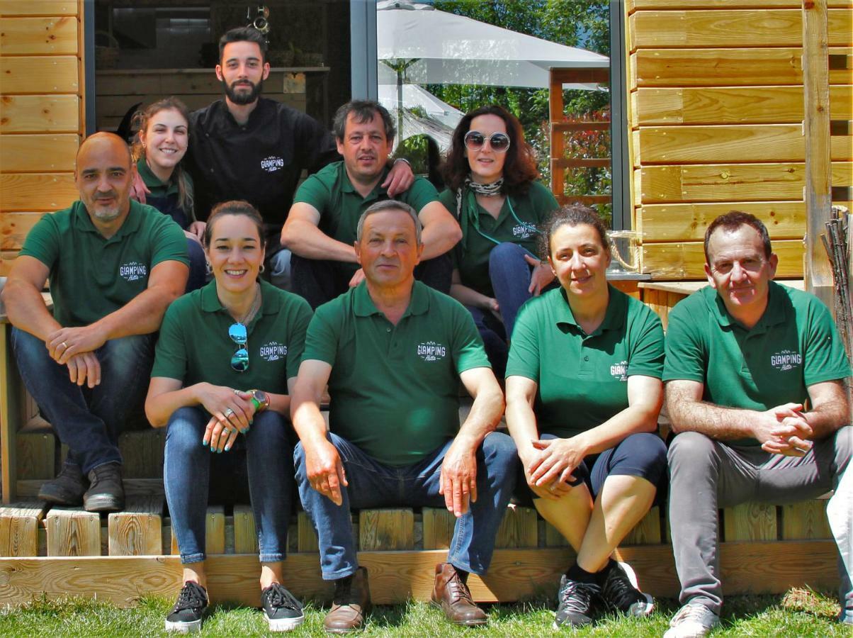 Glamping Hills Hotel Santa Comba de Rossas Екстериор снимка
