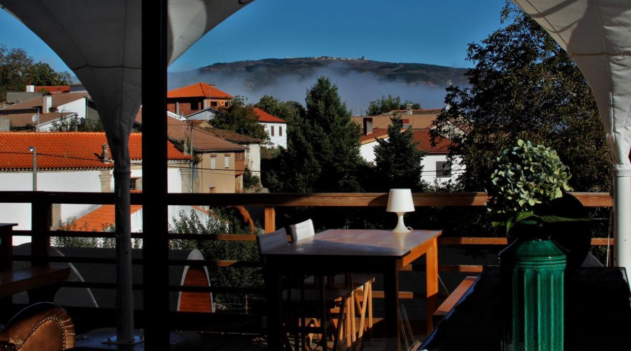 Glamping Hills Hotel Santa Comba de Rossas Екстериор снимка